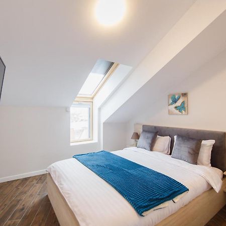 Skylight Loft Near City Center أرادايا المظهر الخارجي الصورة