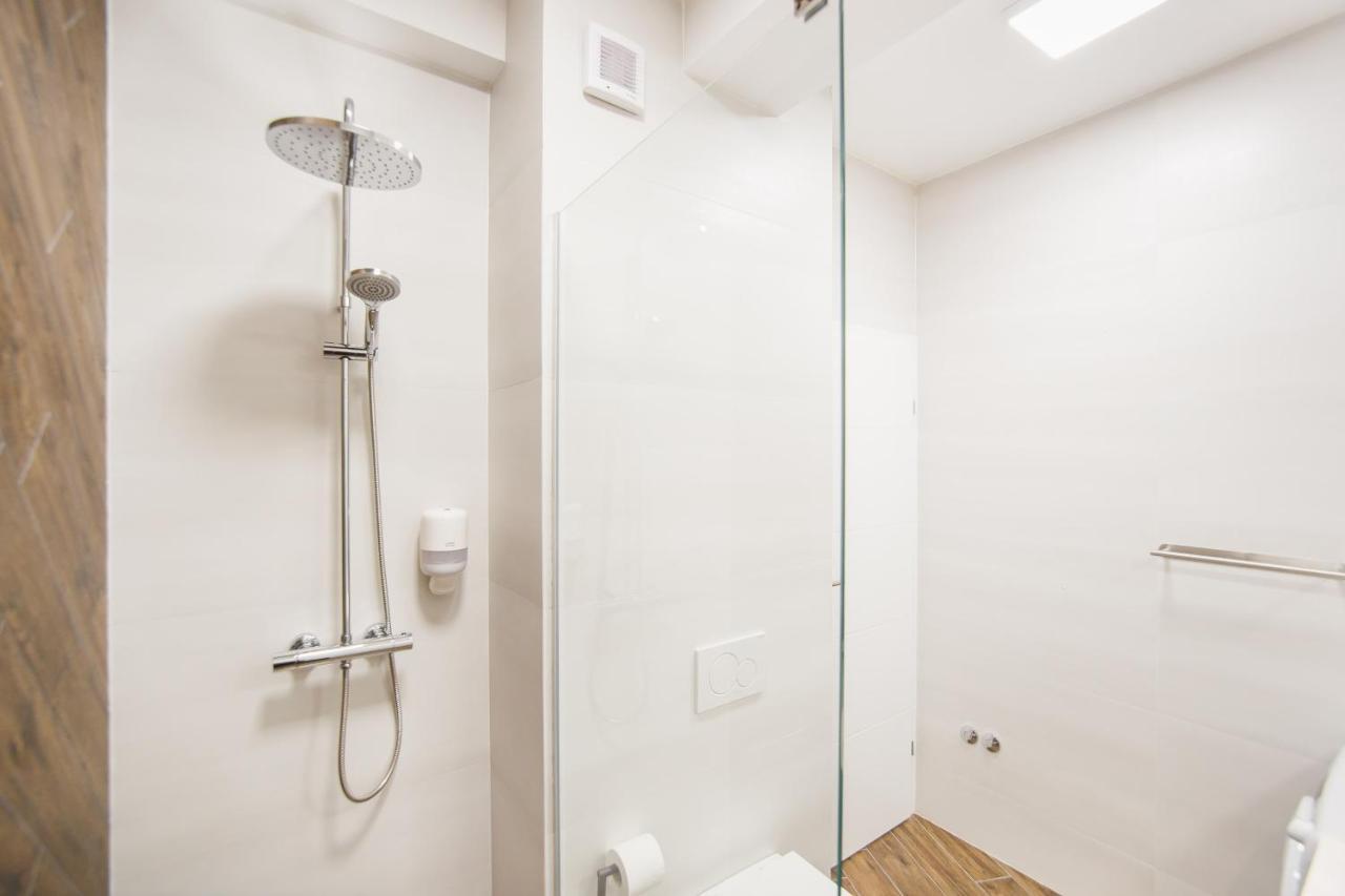 Skylight Loft Near City Center أرادايا المظهر الخارجي الصورة