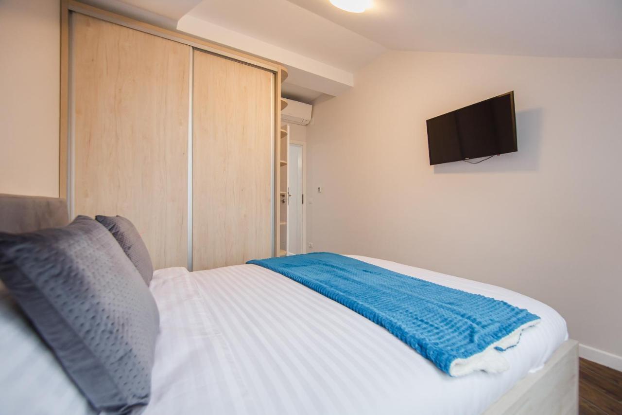 Skylight Loft Near City Center أرادايا المظهر الخارجي الصورة