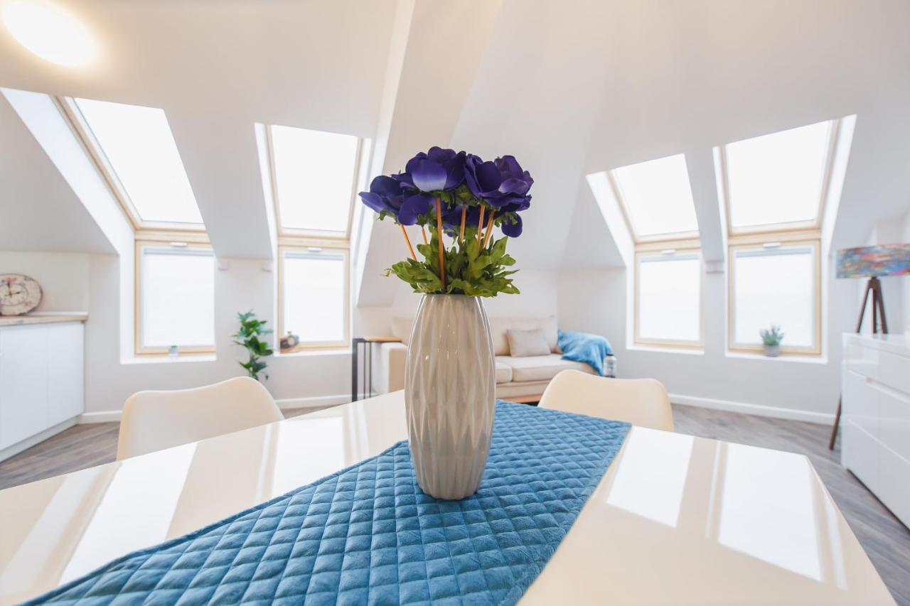 Skylight Loft Near City Center أرادايا المظهر الخارجي الصورة